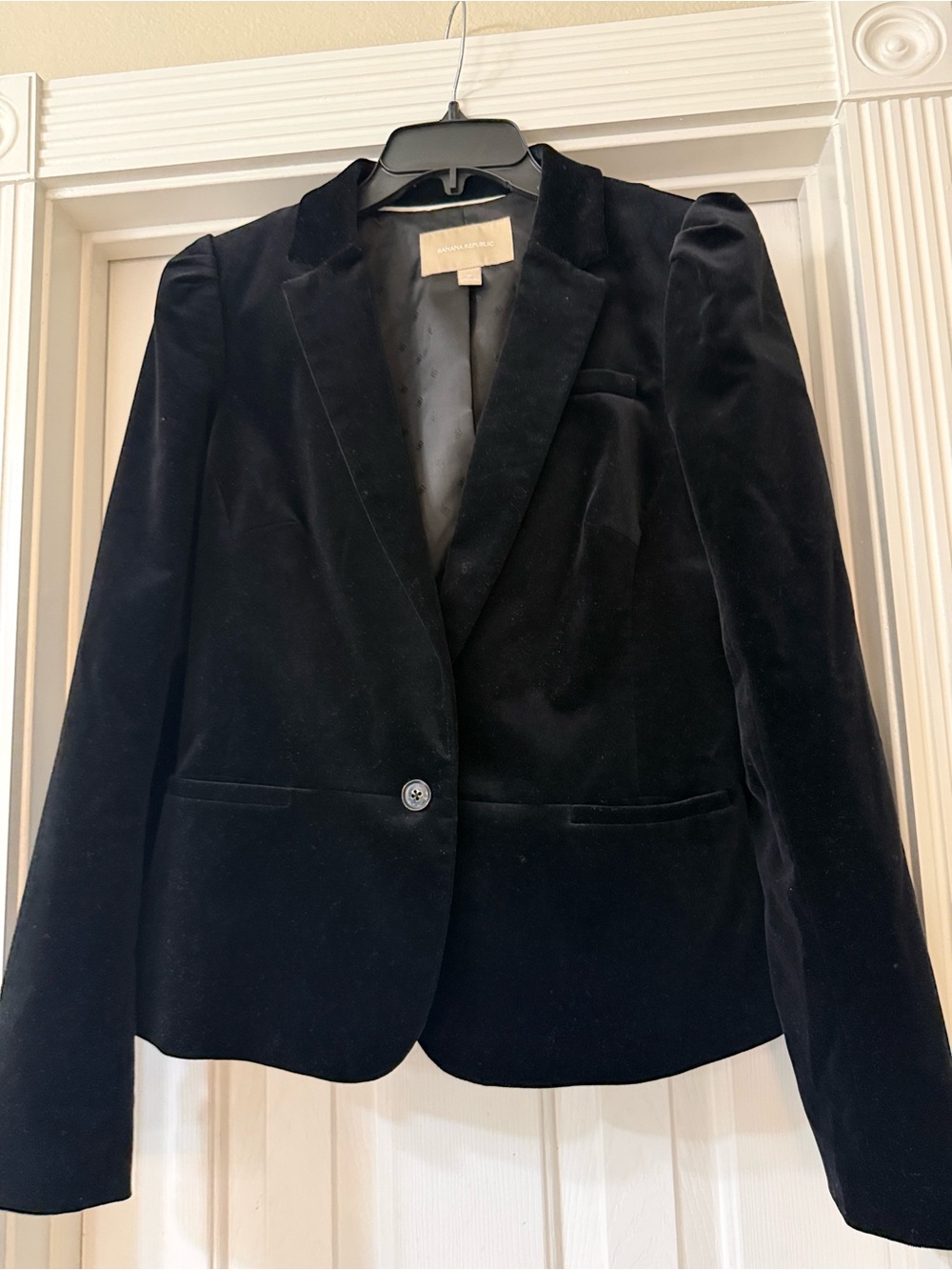 Banana Republic Black Lined Velvet Jacket